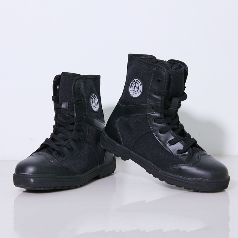 Combat boots
